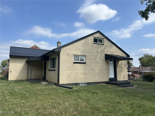 property at 424 Lee Rd