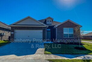 5400 Gold Pond Dr in Fort Worth, TX - Building Photo