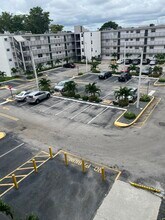 14165 SW 87th St, Unit D406 in Miami, FL - Building Photo - Building Photo