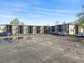 Woodlawn Place Apartments in Owensboro, KY - Foto de edificio - Building Photo
