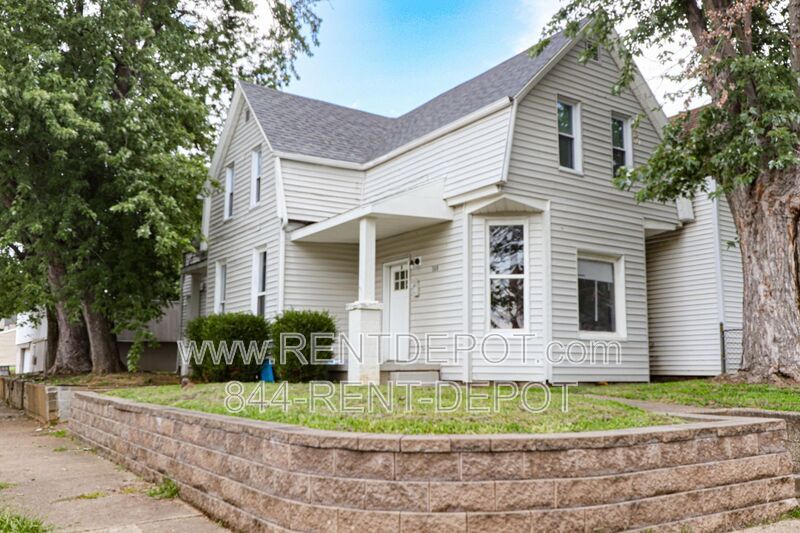 300 E Michigan in Evansville, IN - Building Photo