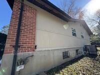 11545 Lares Dr in Florissant, MO - Foto de edificio - Building Photo