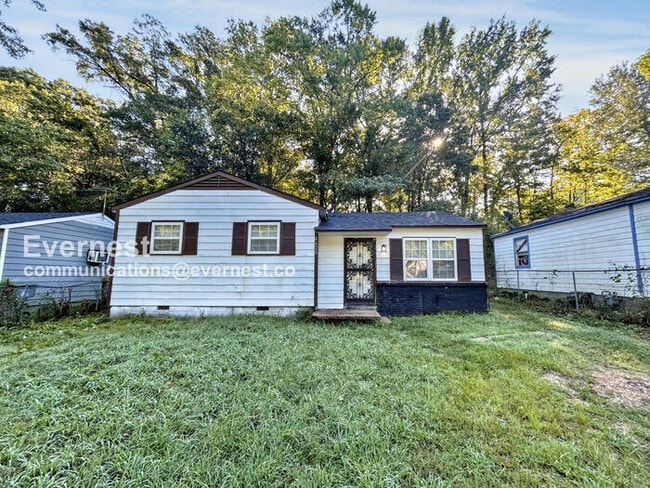 property at 4620 Sunnybrook St