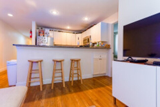 56 Egremont St in Brookline, MA - Building Photo - Building Photo