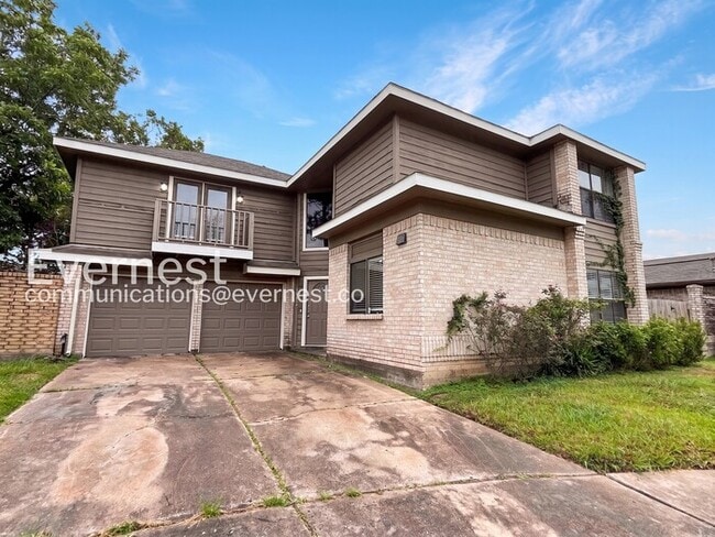 7842 Royan Dr