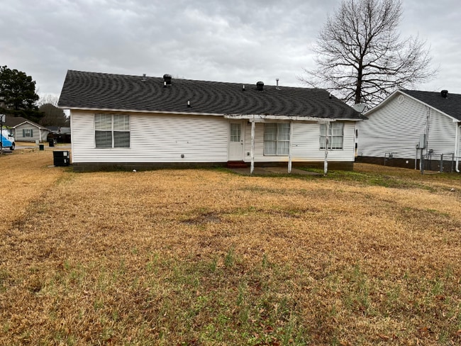 15 Ariel Dr in Ward, AR - Building Photo - Building Photo