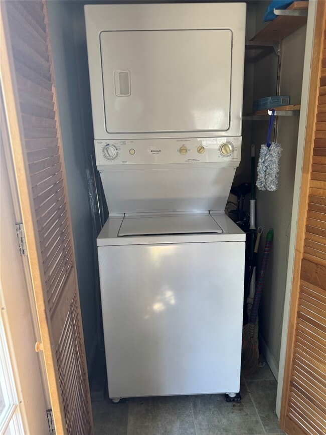 3934 Fernwood Dr in Houston, TX - Building Photo - Building Photo