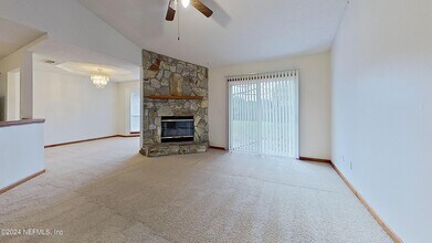 3358 Secret Isle Ln in Jacksonville, FL - Building Photo - Building Photo