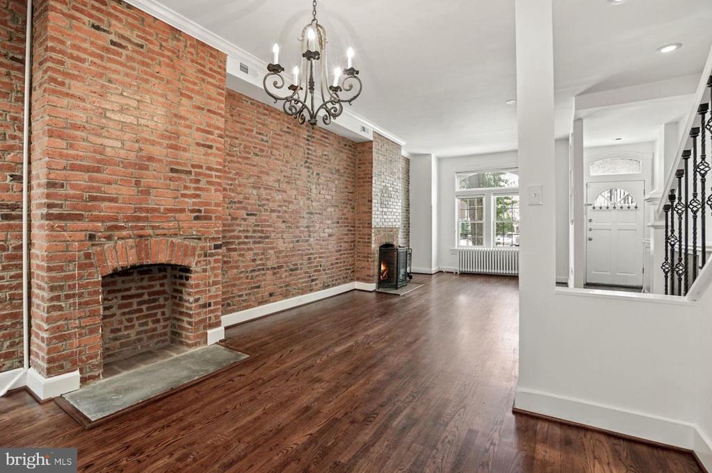 1635 Marion St NW in Washington, DC - Building Photo