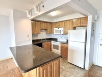 1025 Hancock St, Unit 2D in Quincy, MA - Building Photo - Building Photo