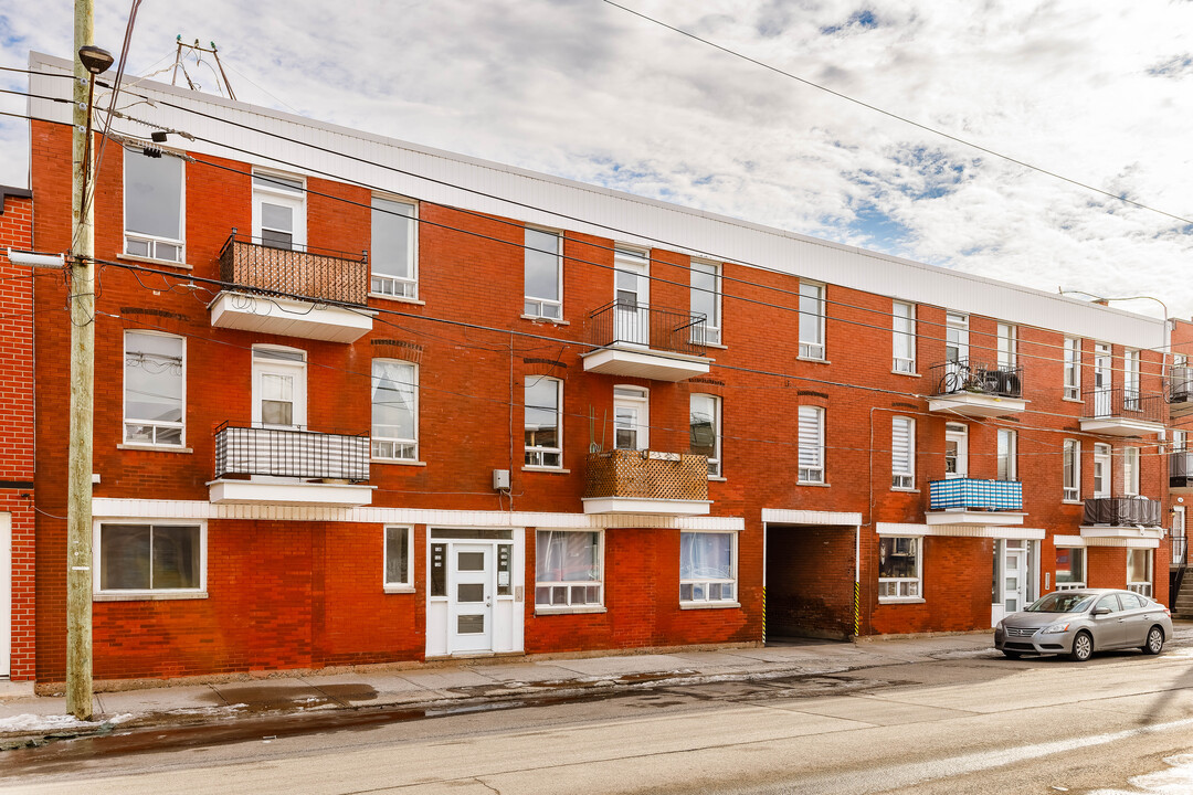 128 7e Av in Montréal, QC - Building Photo