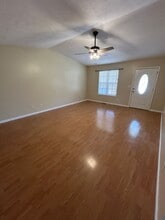 940 Water St in Dandridge, TN - Building Photo - Building Photo