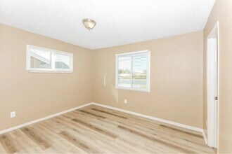 10270 Hole Ave in Riverside, CA - Building Photo - Building Photo