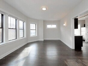 3700 N Bosworth Ave in Chicago, IL - Building Photo - Building Photo