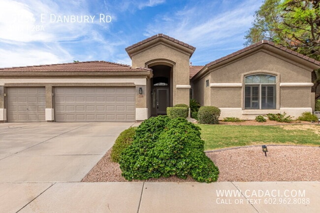 5234 E Danbury Rd in Scottsdale, AZ - Building Photo - Building Photo