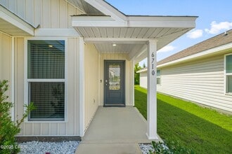 6710 Atkins Rd in Panama City, FL - Building Photo - Building Photo