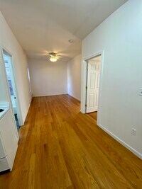 70 Westland Ave photo'