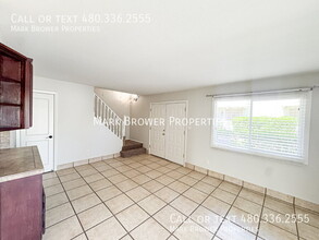 7918 E Keim Dr in Scottsdale, AZ - Foto de edificio - Building Photo