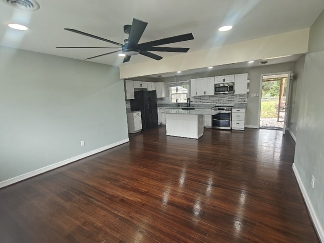 10632 Courtney Rd in Glen Allen, VA - Building Photo - Building Photo