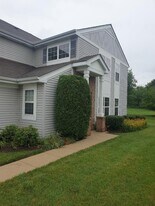 28121 Sonoma Pass in McHenry, IL - Building Photo