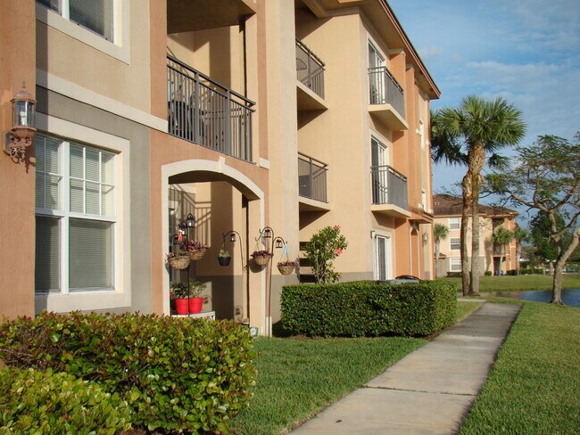 10148 NW 33rd St-Unit -10148-C1 - Bostonian in Coral Springs, FL - Building Photo - Building Photo