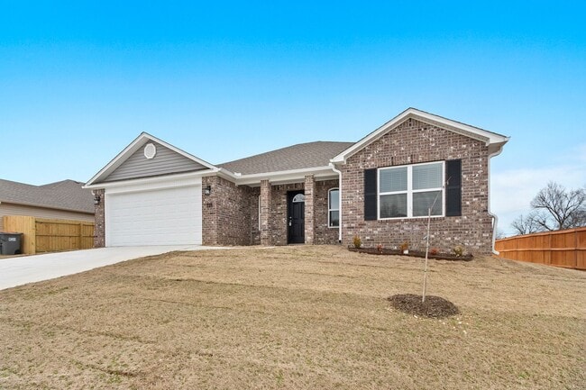 118 Stinson St in Elkins, AR - Building Photo - Building Photo