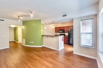 Morton Mansions in Bloomington, IN - Foto de edificio - Building Photo