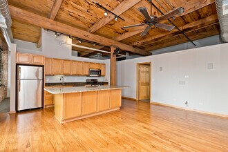 625 W Jackson Blvd, Unit # 0808 in Chicago, IL - Building Photo - Building Photo