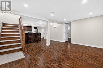 303 Rossland Rd W in Whitby, ON - Building Photo - Building Photo