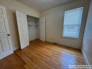 35 Pratt St, Unit 001R in Boston, MA - Building Photo - Building Photo