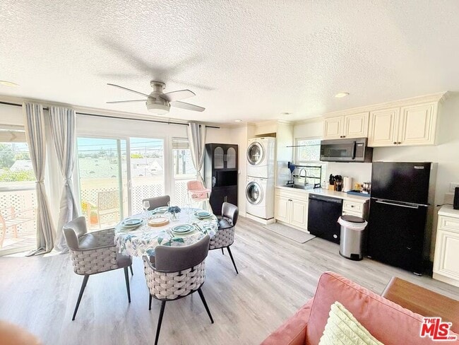 property at 15213 Daphne Ave