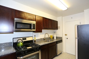 Ruxton Towers Apartamentos