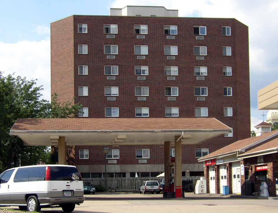 Ecumenical Tower in Dubuque, IA - Building Photo