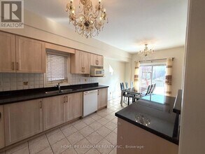 10 Whistler Ct in Markham, ON - Building Photo - Building Photo