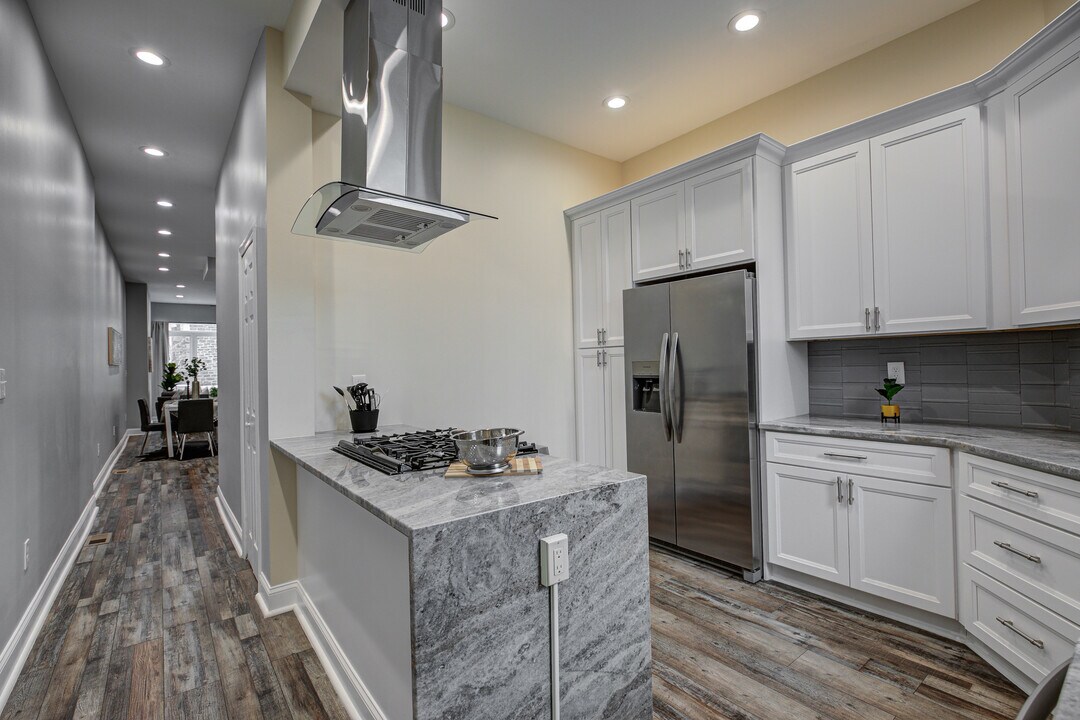 510 E 22nd St in Baltimore, MD - Building Photo