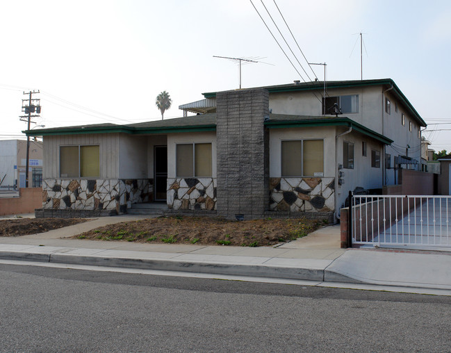 4444 W 129th St in Hawthorne, CA - Building Photo - Building Photo