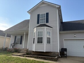 515 Fox Trot Dr in Clarksville, TN - Building Photo - Building Photo