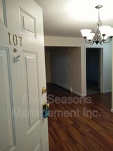 107 Hildred Dr in Burlington, VT - Building Photo - Building Photo