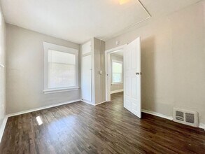 901 Emerson Ave in Muskegon, MI - Building Photo - Building Photo