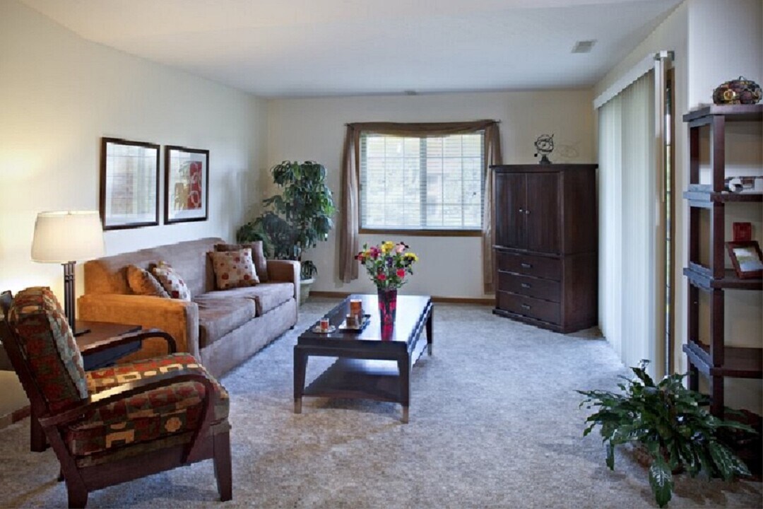 West Ridge Luxury Apartments in Burlington, WI