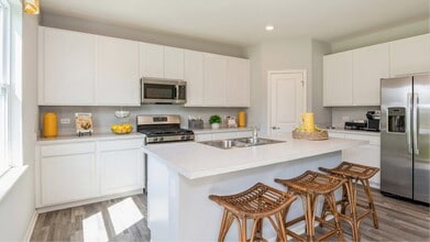 11490 Thomas St in Winfield, IN - Building Photo - Building Photo