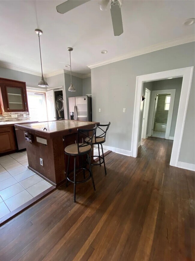 property at 2905 Isabella St