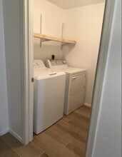 10410 N Cave Creek Rd in Phoenix, AZ - Building Photo - Building Photo