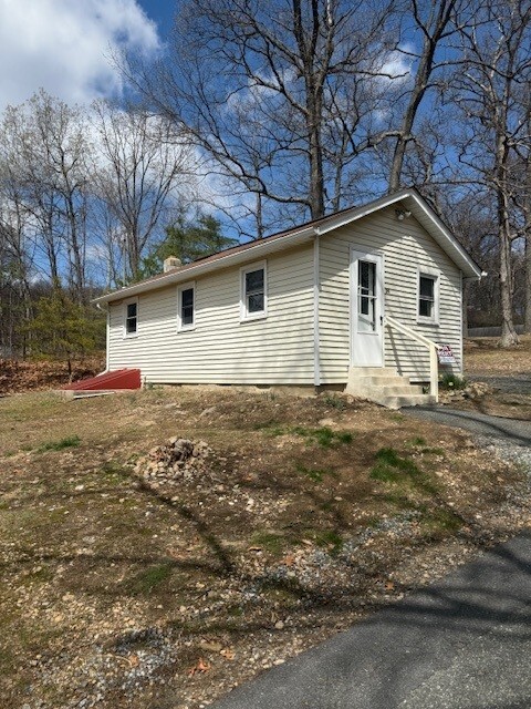 34 Chapel Ln in Boyertown, PA - Building Photo - Building Photo