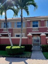 6202 NW 116th Ave in Doral, FL - Building Photo - Building Photo