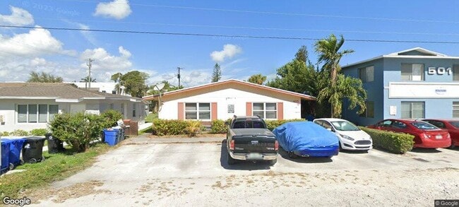 425 SE 23rd St, Unit 4 in Fort Lauderdale, FL - Foto de edificio - Building Photo