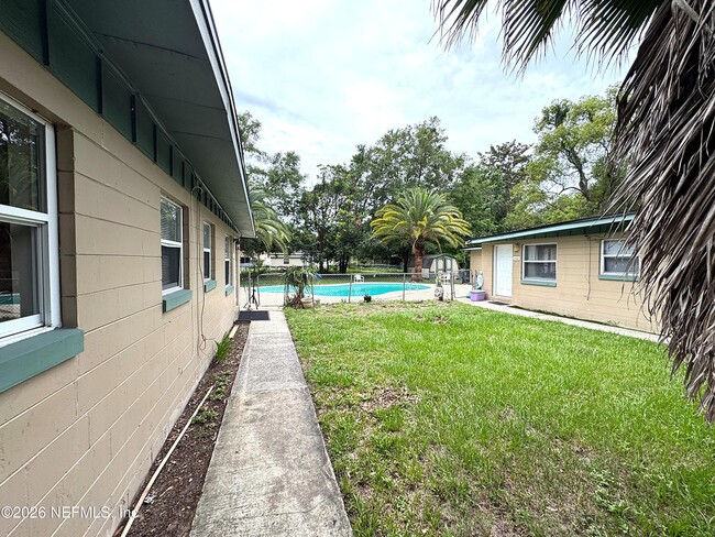 property at 4464 Spring Glen Rd
