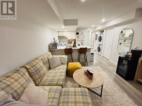 84 Doyle Dr in Guelph, ON - Building Photo - Building Photo