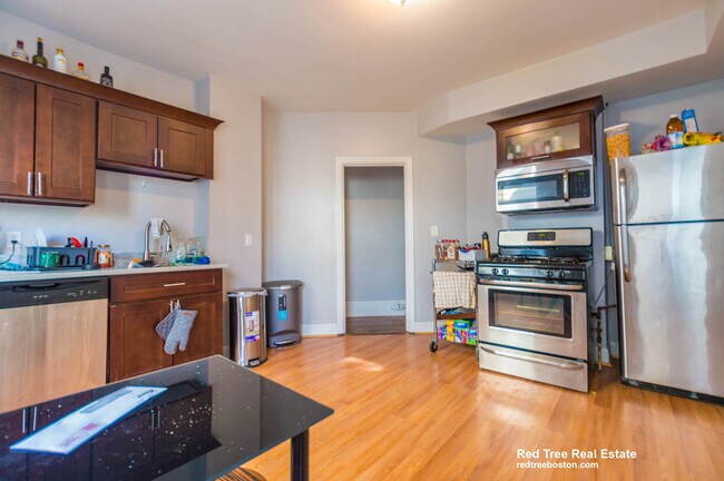 property at 7 Greenmount St