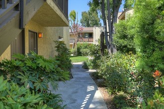 McFadden Village Apartments in Tustin, CA - Building Photo - Building Photo